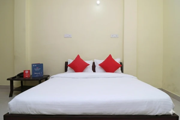 best hourly stay hotels in hotel om sai plaza bhopal
