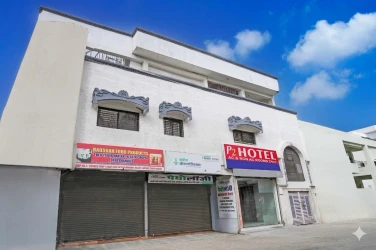 best hotels for couple in hotel p2 lalghati bhopal