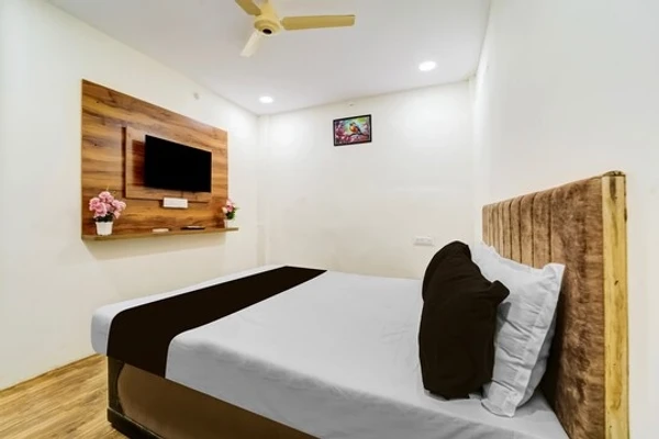 group holiday hotels in hotel parth palace bhopal