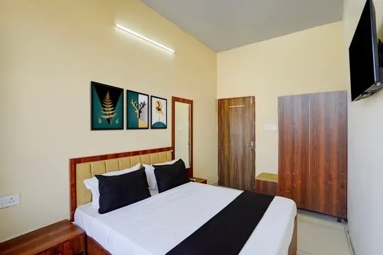 best luxury hotels in hotel peace inn bhopal