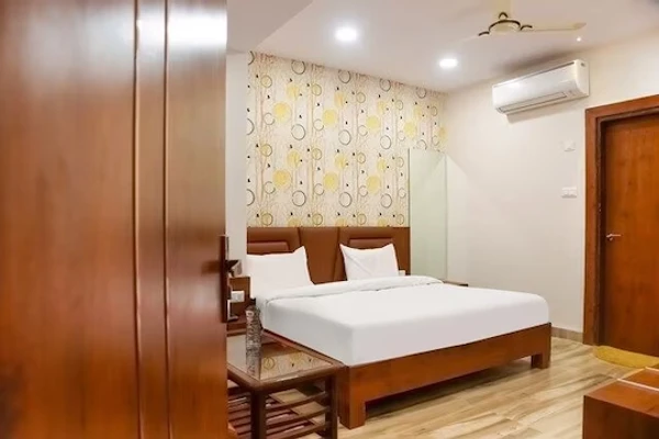3 star hotel in danish nagar, bhopal - hotel raj regent