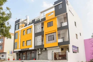 hotel near bhopal airport - hotel raj regent