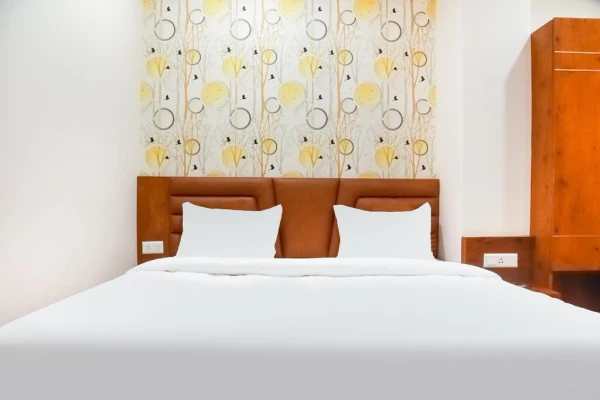 hotel in danish nagar, bhopal for family - hotel raj regent