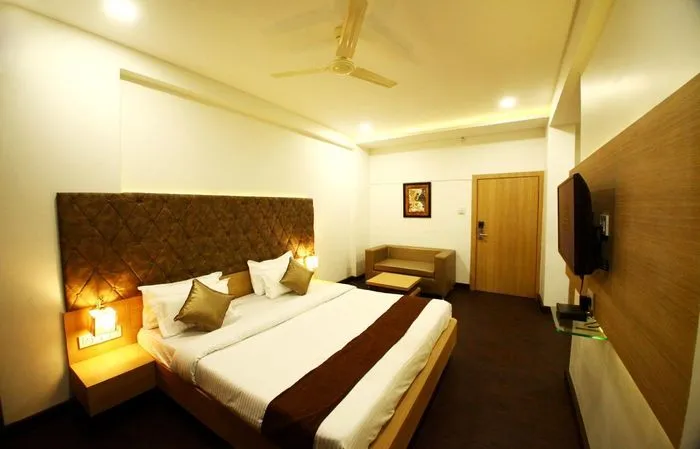 3 star hotels in hotel rajdoot gaurav bhopal