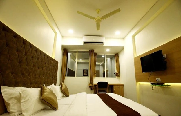 group holiday hotels in hotel rajdoot gaurav bhopal