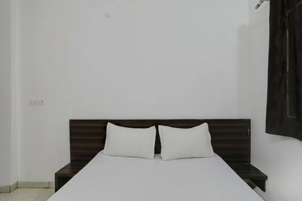 family hotel with pool in saket nagar, bhopal - hotel regal park