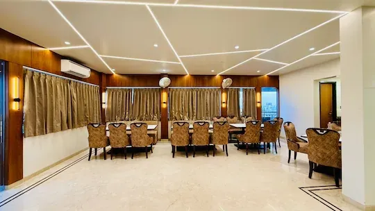 corporate hotels in hotel roop cliff bhopal