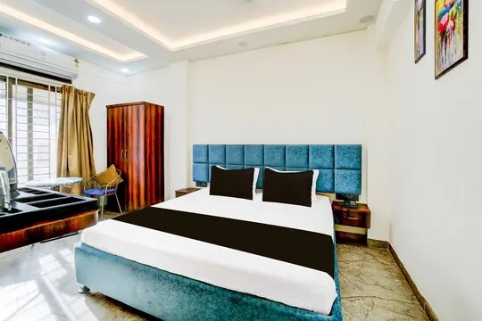 hotel in rohit nagar, bhopal for family - hotel royal palace