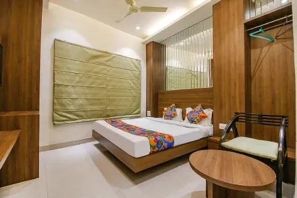 3 star hotel in railway station, bhopal - hotel royal palace
