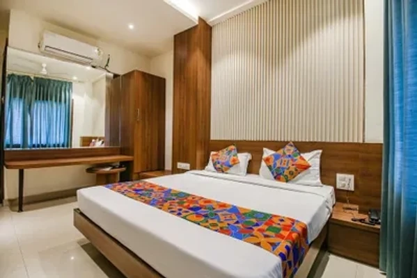 budget hotel in railway station, bhopal - hotel royal palace