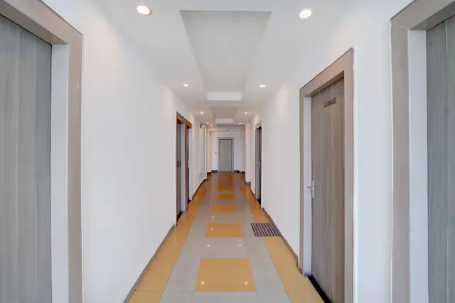 luxury hotel in hotel royal villa bhopal