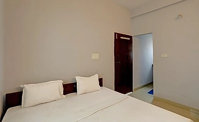 hotel room booking in lalghati, bhopal - hotel sambodhi palace