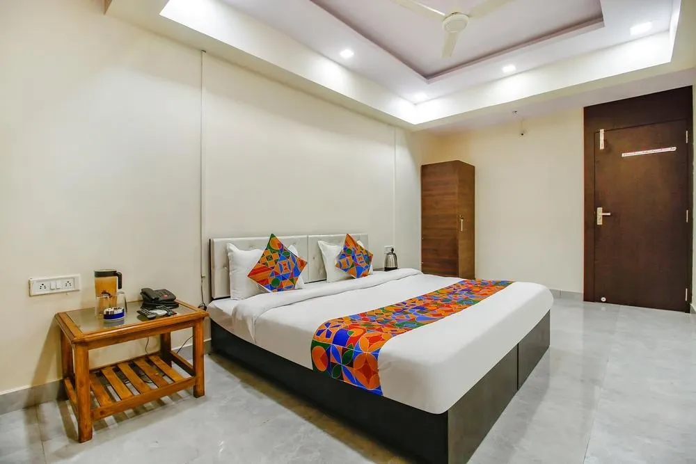 best luxury hotel in hotel sanskar bhopal