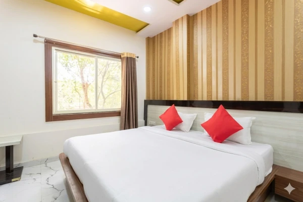 book hotels in hotel savitri regency bhopal