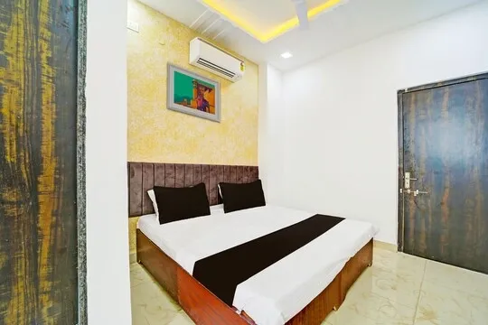 couple friendly hotels in hotel shiv shakti bhopal