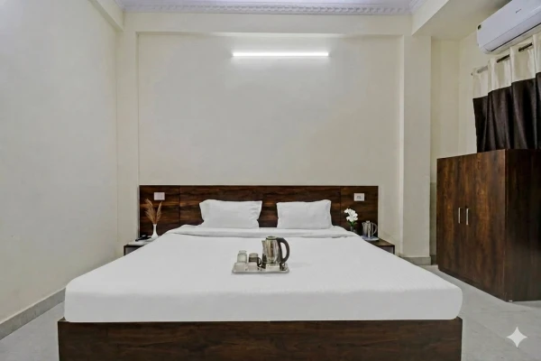 hotel in narmadapuram road, bhopal for family - hotel shree ji