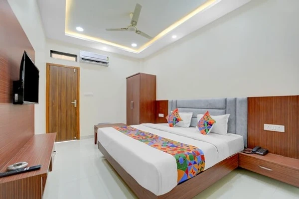 hotel in kolar road, bhopal for family - hotel shri vinayak