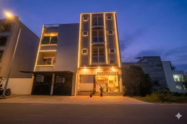hotel with meeting room in kolar road, bhopal - hotel shri vinayak
