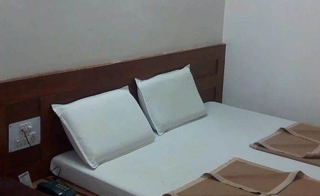 best 3 star hotels in hotel sonali regency bhopal
