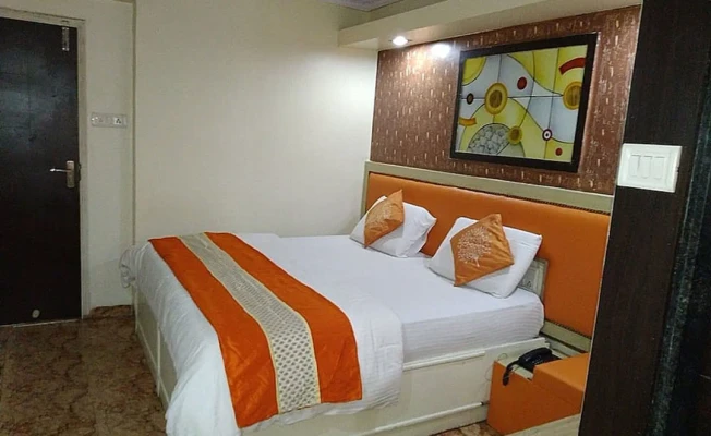 best cheap hotels in hotel sonali regency bhopal