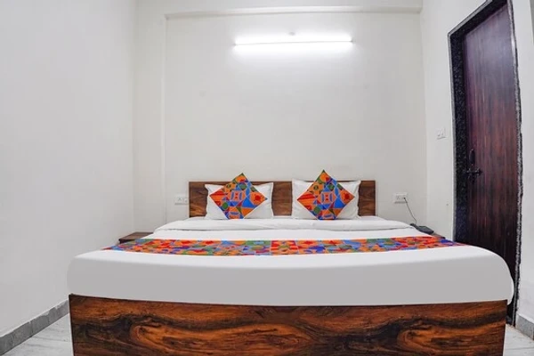 hotel near bhopal airport - hotel ssg bhopal