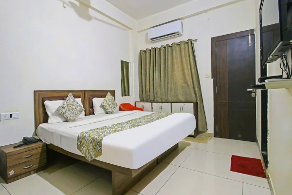 group holiday hotels in hotel sugar cube bhopal