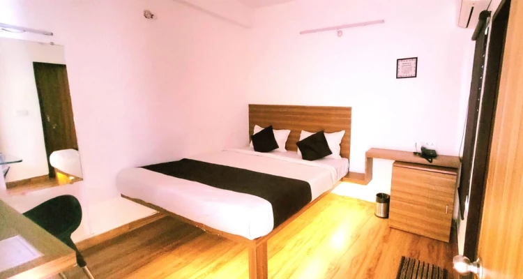 luxury hotels in hotel sukh palace bhopal