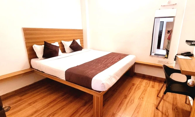 best corporate hotels in hotel sukh palace bhopal