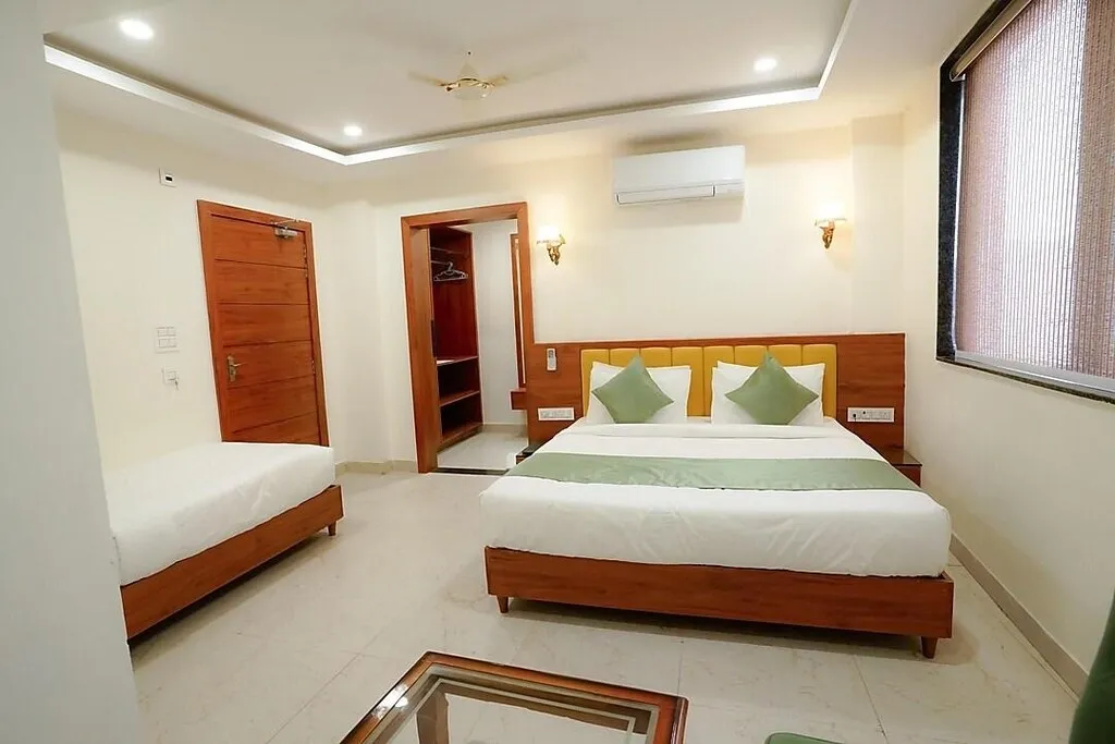 couple hotels in hotel surya bhopal