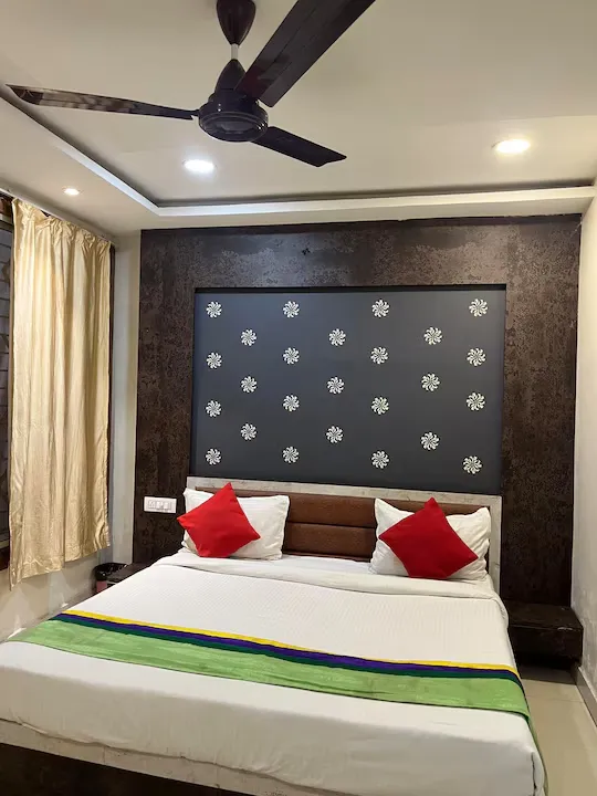 hotel stay in hotel swastika inn bhopal