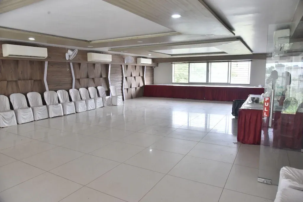 hourly stay hotels in hotel taste of temple bhopal