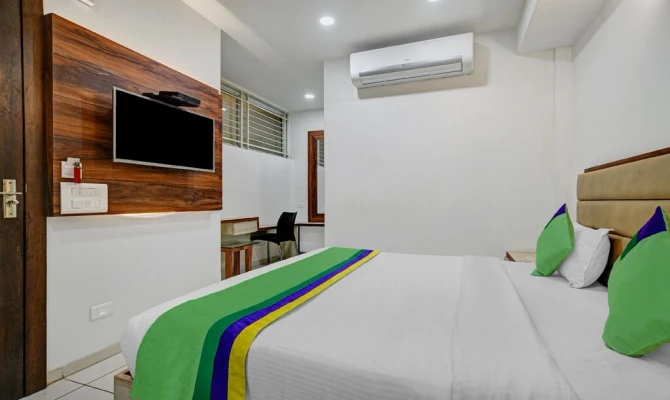 best 5 star hotels in hotel taste of temple bhopal