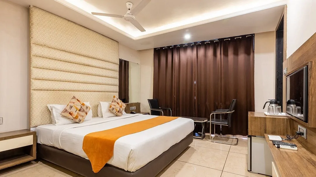 best hourly hotels in hotel the bentree bhopal