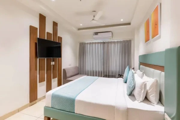 best couple hotels in hotel the oasis bhopal