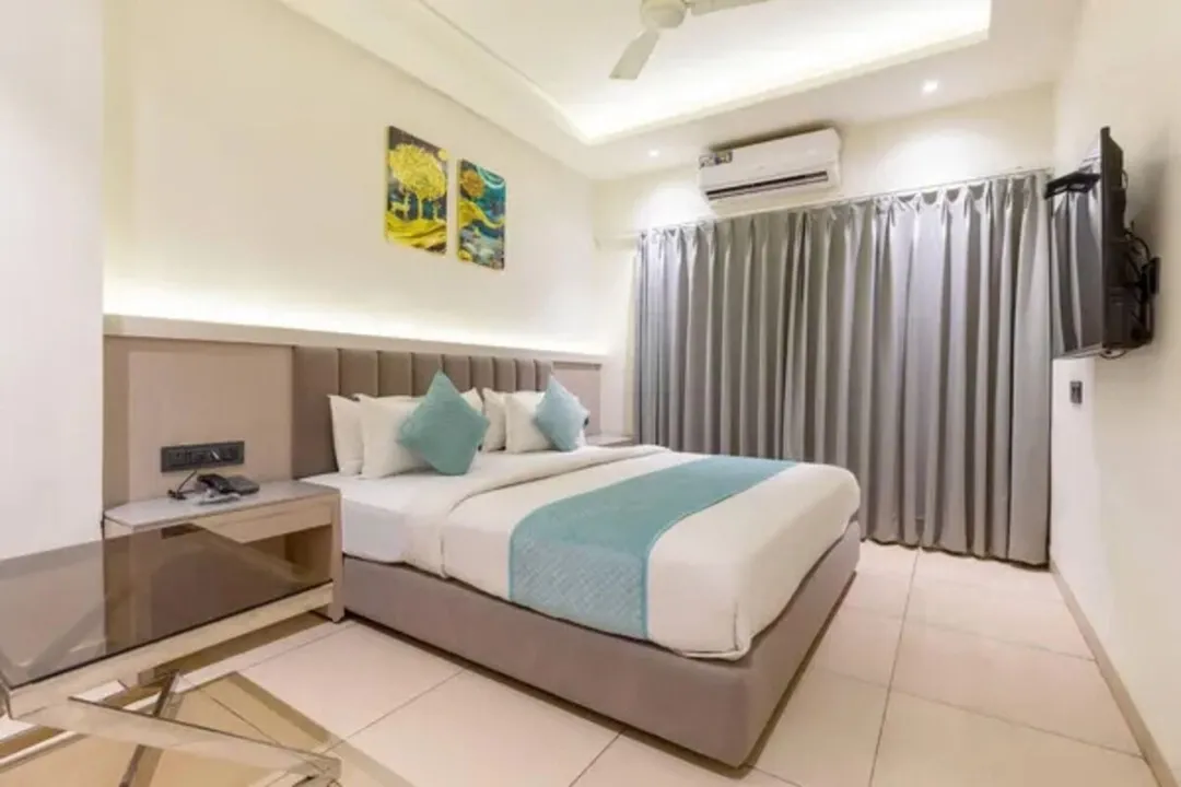 best couple friendly hotels in hotel the oasis bhopal