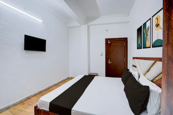 short stay hotels in hotel the prishu vila bhopal