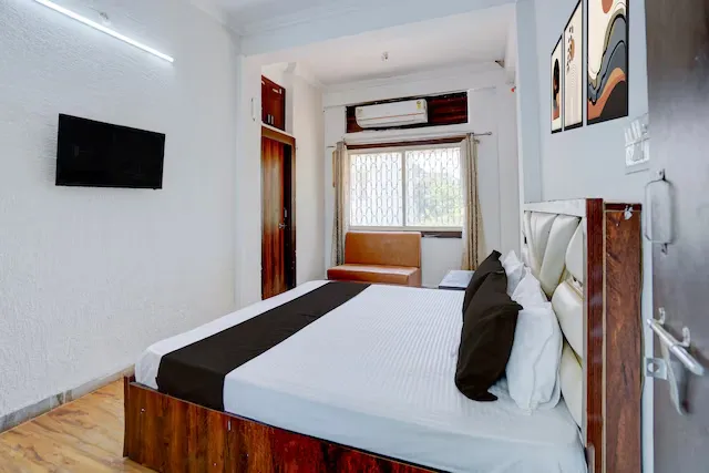 best couple friendly hotels in hotel the prishu vila bhopal
