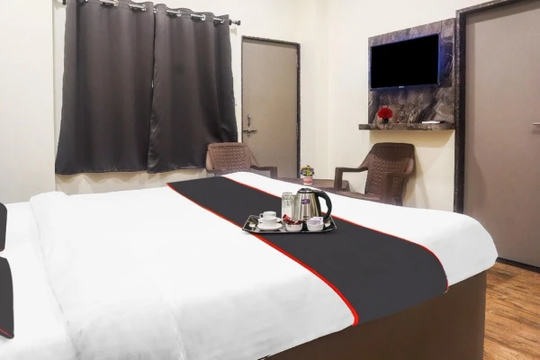 hotel with swimming pool in rohit nagar, bhopal - hotel the villa