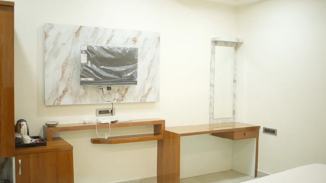 best unmarried couple friendly hotels in hotel the vinayak bhopal