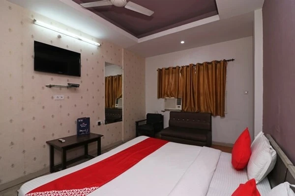 hotel with swimming pool in raisen road bhopal, bhopal - hotel vishwas