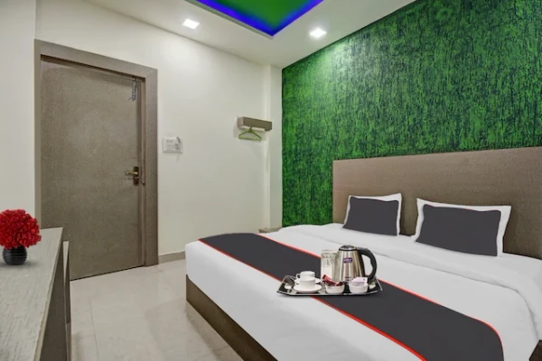 best couple hotels in hotel whistler bhopal