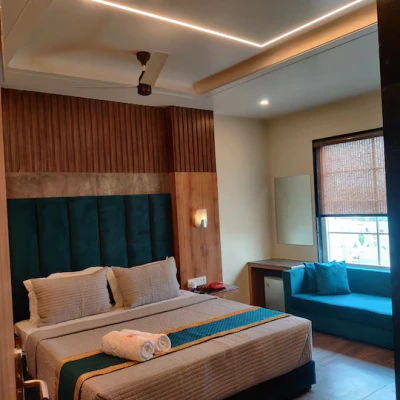 5 star hotels in hotel white lily (a unit of amrit hotel) bhopal