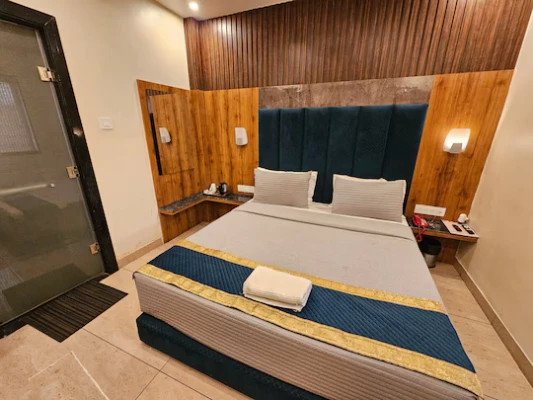 business hotels in hotel white lily (a unit of amrit hotel) bhopal