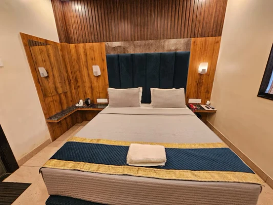best luxury hotel in hotel white lily (a unit of amrit hotel) bhopal