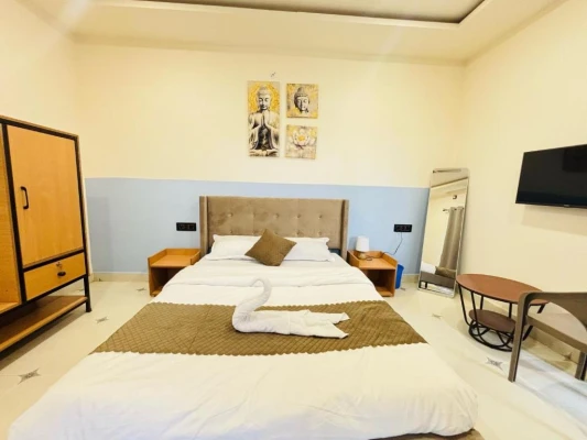 early check in hotels in hotel white lotus bhopal