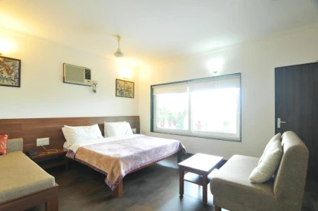 homestay in shirdipuram, bhopal for family - lago villa