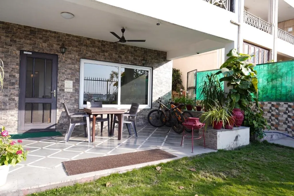 homestay in shirdipuram, bhopal with swimming pool - lago villa