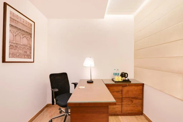 hotel with free parking in mp nagar zone 1, bhopal - lemon tree hotel bhopal