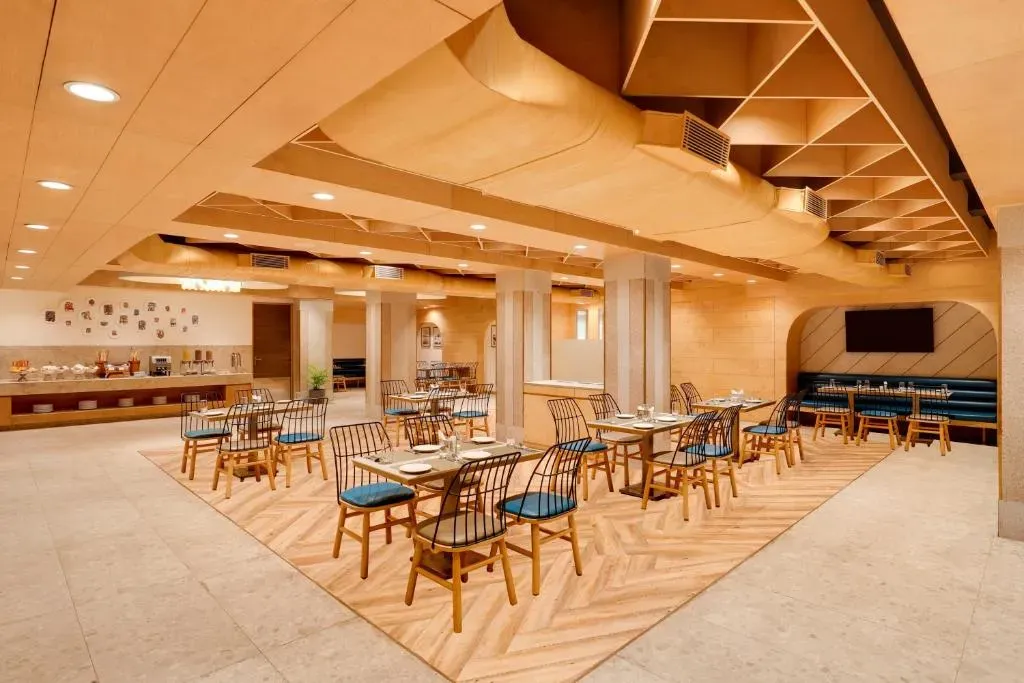 hotel with gym in mp nagar zone 1, bhopal - lemon tree hotel bhopal