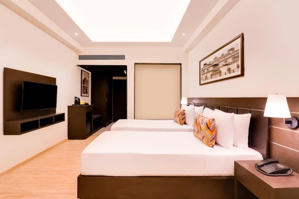 hotel with free parking in mp nagar zone 1, bhopal - lemon tree hotel bhopal